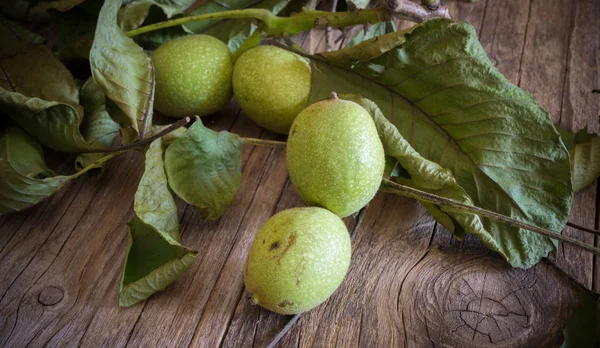 Verse Onrijpe Groene Walnoten Geplukt Uitstekend Voor Het Maken Van — Stockfoto