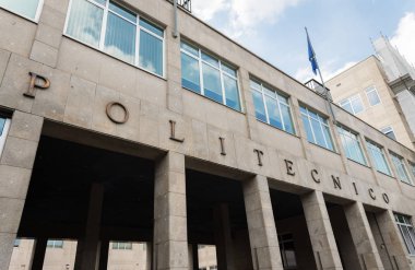 Turin, İtalya - 15 Haziran 2018: Turin Politeknik Üniversitesi Mimarlık ve mühendislik en prestijli uluslararası kamu kurum ve kuruluşları sektörlerinin biridir.