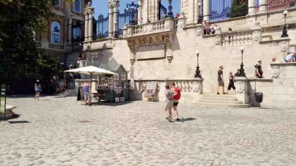 Budapeszt Węgry Sierpień 2018 Turystów Odwiedzających Zamku Zamek Królewski Był — Wideo stockowe