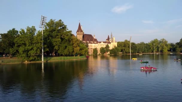 Budapeste Hungria Agosto 2018 Vista Museu Agrícola Húngaro Castelo Vajdahunyad — Vídeo de Stock