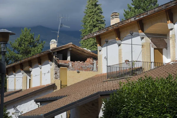 意大利 Amatrice 2018年9月1日 在2016年8月24日袭击该国的可怕地震造成的瓦砾 — 图库照片