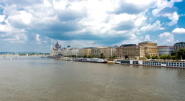 Budapeszt Węgry Sierpień 2018 Parlamentu Budapeszcie Mieści Się Pałacu Budapeszcie — Zdjęcie stockowe