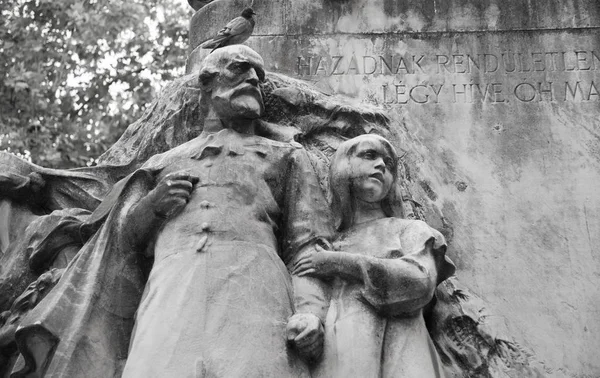 Budapeszt Węgry Sierpień 2018 Wszystko Marmurowy Posąg Mihaly Vorosmarty Węgierski — Zdjęcie stockowe