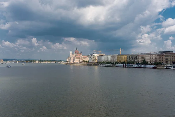 Budapeşte Macaristan Parlamento Budapeşte Bir Saray Sembol Macar Ulusal Meclis — Stok fotoğraf