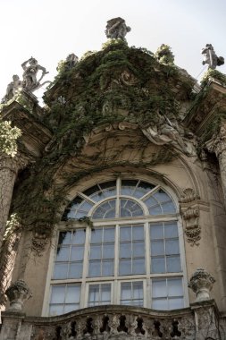 Budapeşte, Macaristan - 7 Ağustos, 2018: mimari detay Macarca tarım Müzesi ve Vajdahunyad Castle