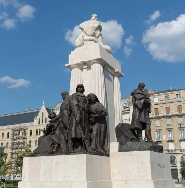 Budapest Hongrie Août 2018 Monument Tisza Istvan Devant Parlement Budapest — Photo