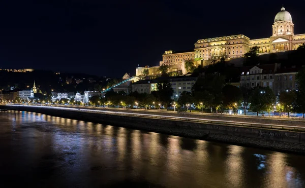 Budapest Hungría Agosto 2018 Vista Nocturna Del Castillo Buda Sobre — Foto de Stock
