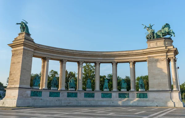 Budapest Hungary August 2018 Statue Architecture Detail Heroes Square — Stock Photo, Image