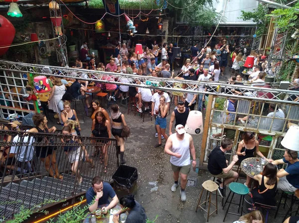 Budapeşte Macaristan Ağustos 2018 Dış Cephe Szimpla Kert Pub — Stok fotoğraf