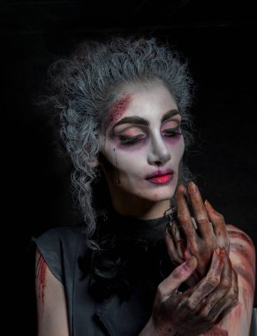 maskeli kız halloween korku için uydurdum
