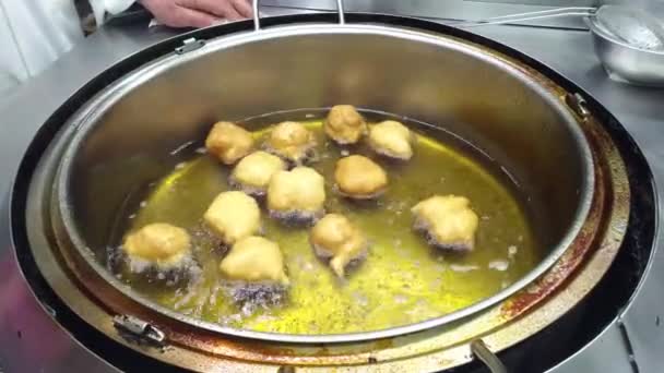 Tipico Street Food Napoletano Chiamato Zeppole — Video Stock