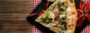Pizza sosis ve friarielli