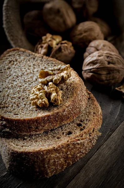 Wholemeal bread of black wheat and walnuts — Stock Photo, Image