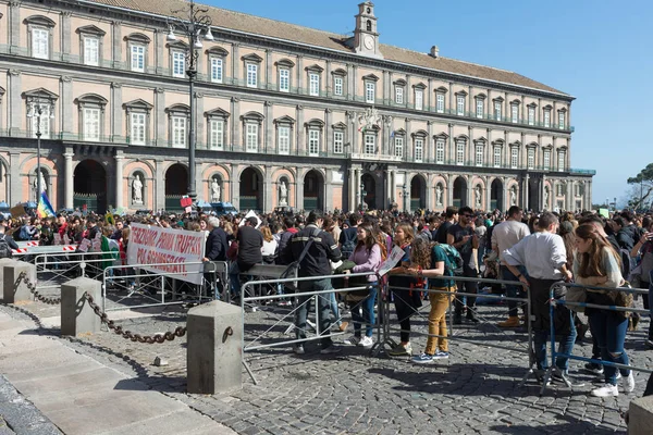 Global event "fridaysforfuture" in Naples - Italy — Stock Photo, Image