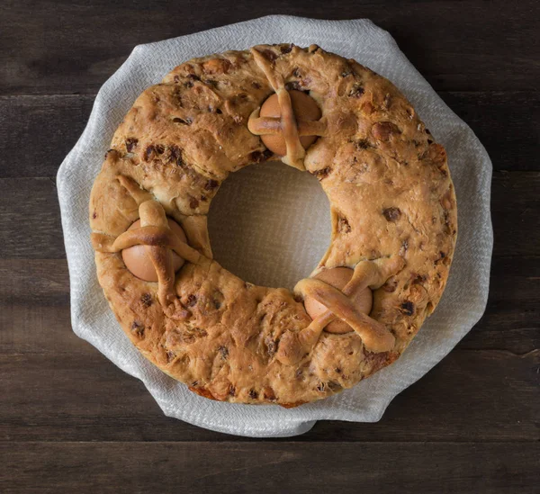 tipik Napoliten casatiello