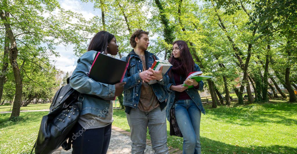 Studenten Vollbusige Schwarz Doppelter