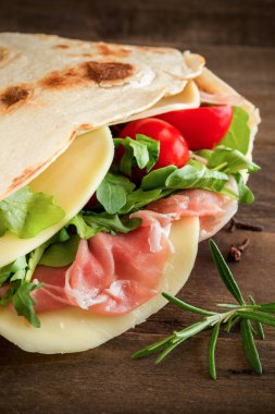 Romagna Piadina filledon Doğrama tahtası