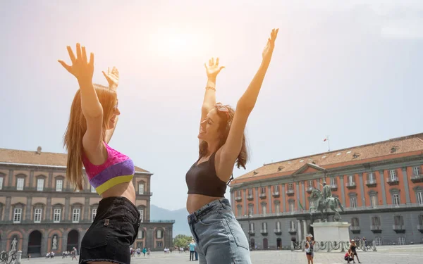 Two happiy  tourists girls in Naples - Italy — Stock Photo, Image