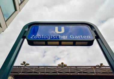 Berlin - Almanya Hayvanat bahçesi logosu girişi