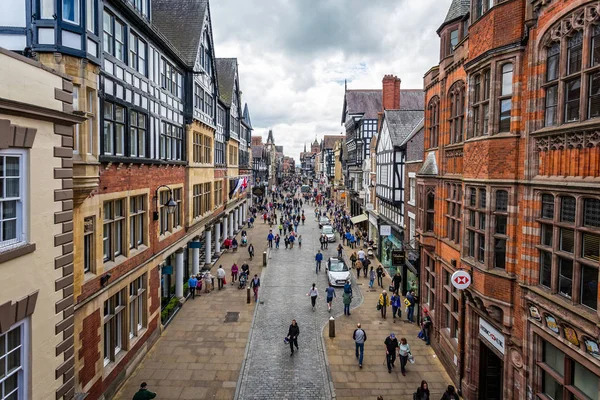 Chester, Cheshire, İngiltere üzerinde 13 Mayıs 2017 alınan Eastgate sokak