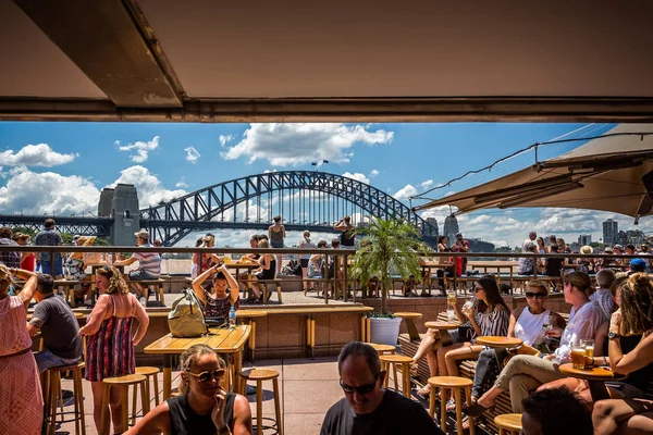 Sydney Harbour Bridge Bar Opera Binası, Sydney, Nsw, Avustralya üzerinde 30 Aralık 2017 alınan