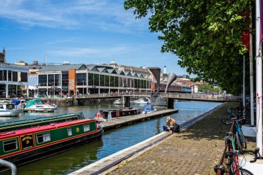 Bristol, 6 Haziran 2018 alınan Avon, İngiltere'de Bristol limanında bir dönüm noktası