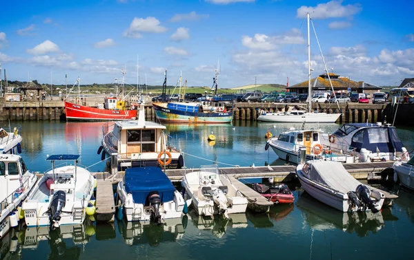 Padstow Harbour Com Barcos Pesca Ancorados Fundo Tomadas Padstow Cornwall — Fotografia de Stock