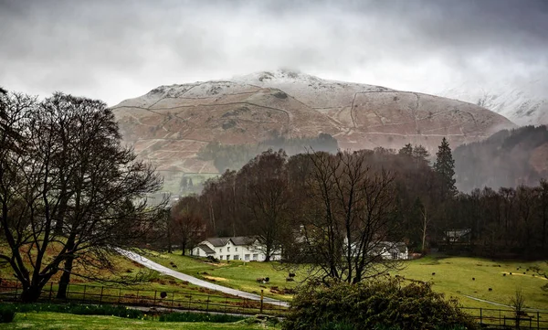 Χιόνι Χιονοσκέπαστες Κορυφές Στο Lake District Cumbria Ηνωμένο Βασίλειο Λαμβάνονται — Φωτογραφία Αρχείου