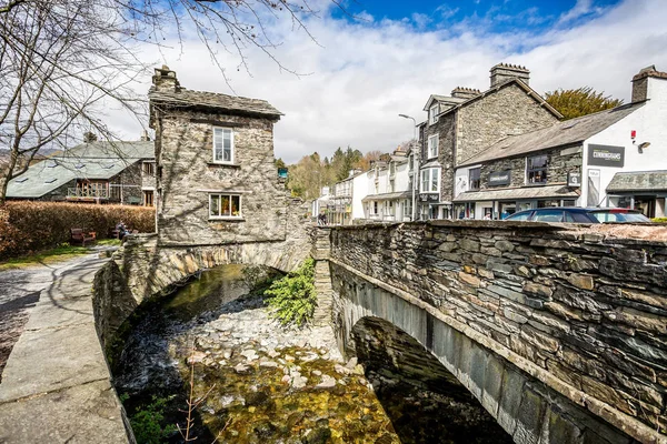 Ház Híd Április 2015 Vett Ambleside Cumbria Egyesült Királyság — Stock Fotó