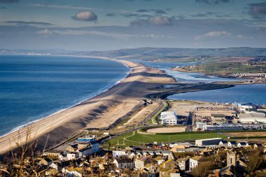 Chesil beach ve Weymouth, Dorset doğru seyir Portland limanı deniz manzarası