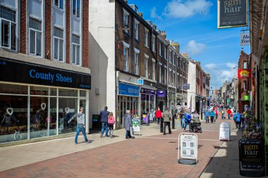 Cornhill, Dorchester, Dorset, İngiltere'de 16 Nisan 2018 alınan Cornhill sadece yayalara