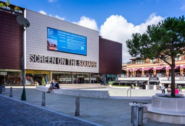 Şehir Merkezi rejenerasyon Eldridge Papa Brewery sitesi - Brewery Meydanı, Dorchester, Dorset, İngiltere 8 Ağustos 2018'de