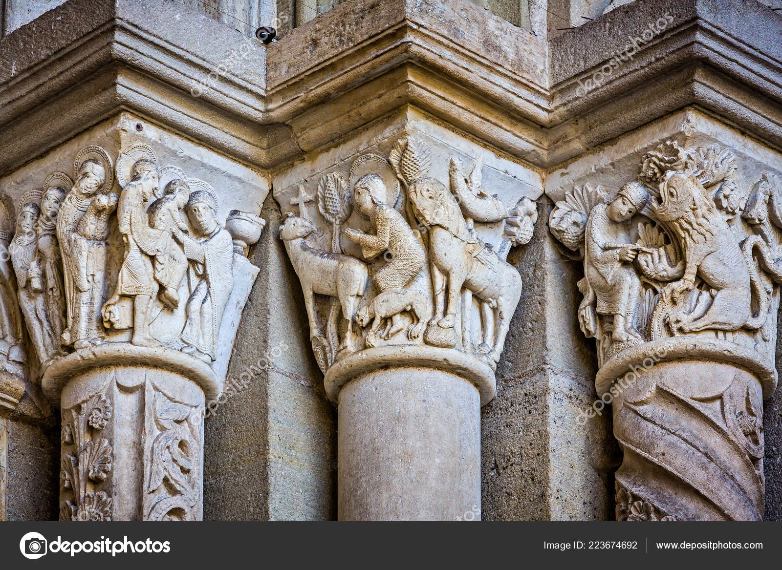 Close Element Last Judgement Tympanum Gislebertus Autun Cathedral Burgundy France Stock Editorial Photo C Njarvis