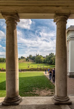 Greenwich, Londra, İngiltere 28 Eylül 2014'de çekilen Kraliçe'nin evinden Greenwich Gözlemevi