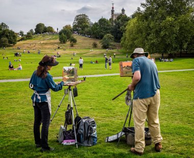 Greenwich, Londra, İngiltere 28 Eylül 2014 alınan Greenwich Gözlemevi boyama artisits çifti