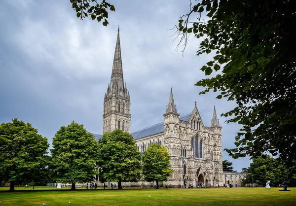 Gotik Tarzı Salisbury Salisbury Wiltshire Ngiltere Eylül 2013 Alınan Katedrali — Stok fotoğraf