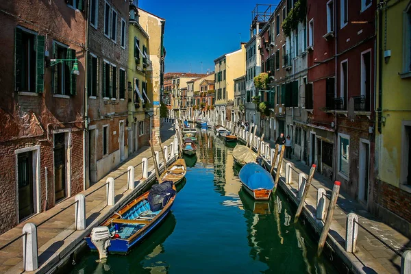 Canal Passage Piétonnier Grand Canal Coucher Soleil Venise Italie Pris — Photo