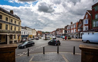 Marlborough, Wiltshire, İngiltere üzerinde 17 Temmuz 2018 alınan geniş High Street