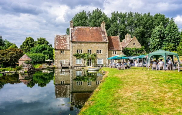 Creme Tees Einem Englischen Landhaus Geschirr Wiltshire Großbritannien Aufgenommen Juli — Stockfoto