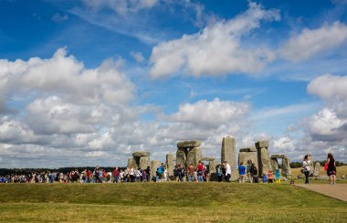 Stonehenge Wiltshire, İngiltere'de 13 Ağustos 2016 üzerinde