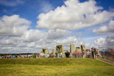Stonehenge Wiltshire, İngiltere'de 13 Ağustos 2016 üzerinde