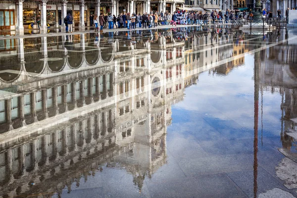 Размышления Затопленной Площади Святого Марка Венеции Италия Ноября 2018 Года — стоковое фото
