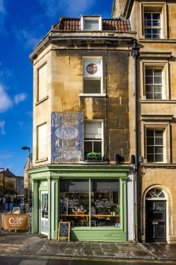 Lulu Cafe, 4 Şubat 2019 'da İngiltere' de Hot Bath Street, Somerset 'teki Gürcistan binasında yer almaktadır.