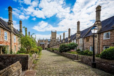17 Ağustos 2015 'te Wells, Somerset, İngiltere' deki Vicars Close ve Wells Katedrali