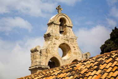 Yunanistan 'ın Girit kentindeki Arkadi Manastırı' nın çan kulesinin kapanışı 9 Mayıs 2016