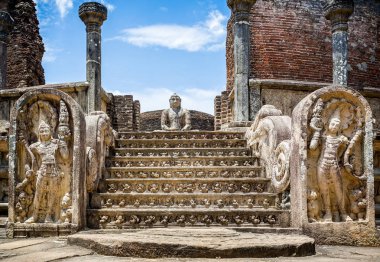 Antik Polonnaruwa kenti - watadage veya vatadage tapınağı 18 Eylül 2016 tarihinde Sri Lanka 'nın Polonnaruwa kentinde ele geçirildi.