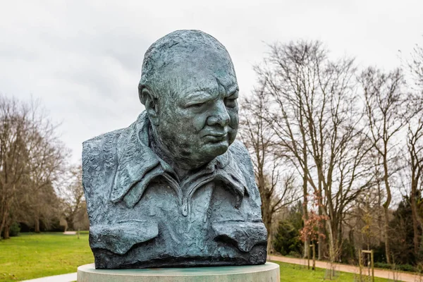 Χάλκινο Άγαλμα Του Oscar Nemon Του Sir Winston Churchill Στο — Φωτογραφία Αρχείου