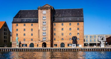 18 Temmuz 2019 'da Danimarka' nın Kopenhag kentindeki su cephesinde Royal Cast koleksiyonuna ev sahipliği yapan Batı Hindistan Deposu