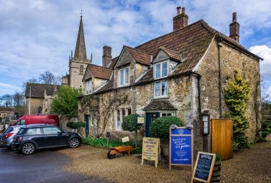 10 Mart 2019 'da Lacock Village, Wiltshire, İngiltere' deki King Johns Hunting Lodge