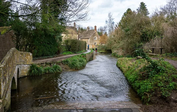 Ford Attraverso Fiume Nel Lacock Village Wiltshire Regno Unito — Foto Stock